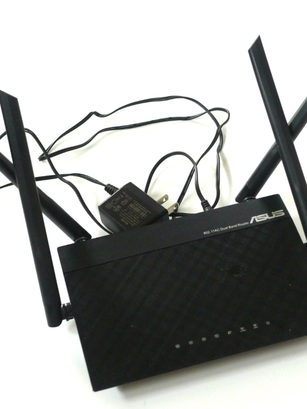 ASUS RT-AC1200 Dual Band WiFi Router - WIRELESS INTERNET - Picture 2 of 6